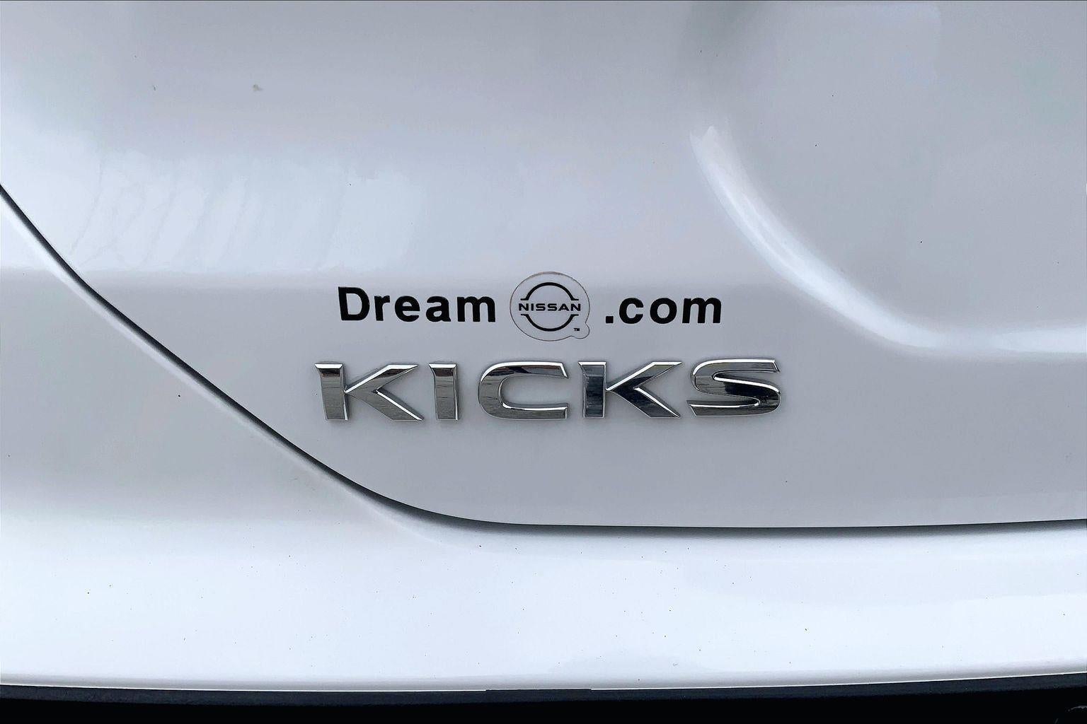 2024 Nissan Kicks SV