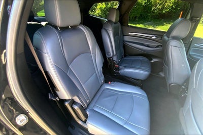2022 Buick Enclave Essence
