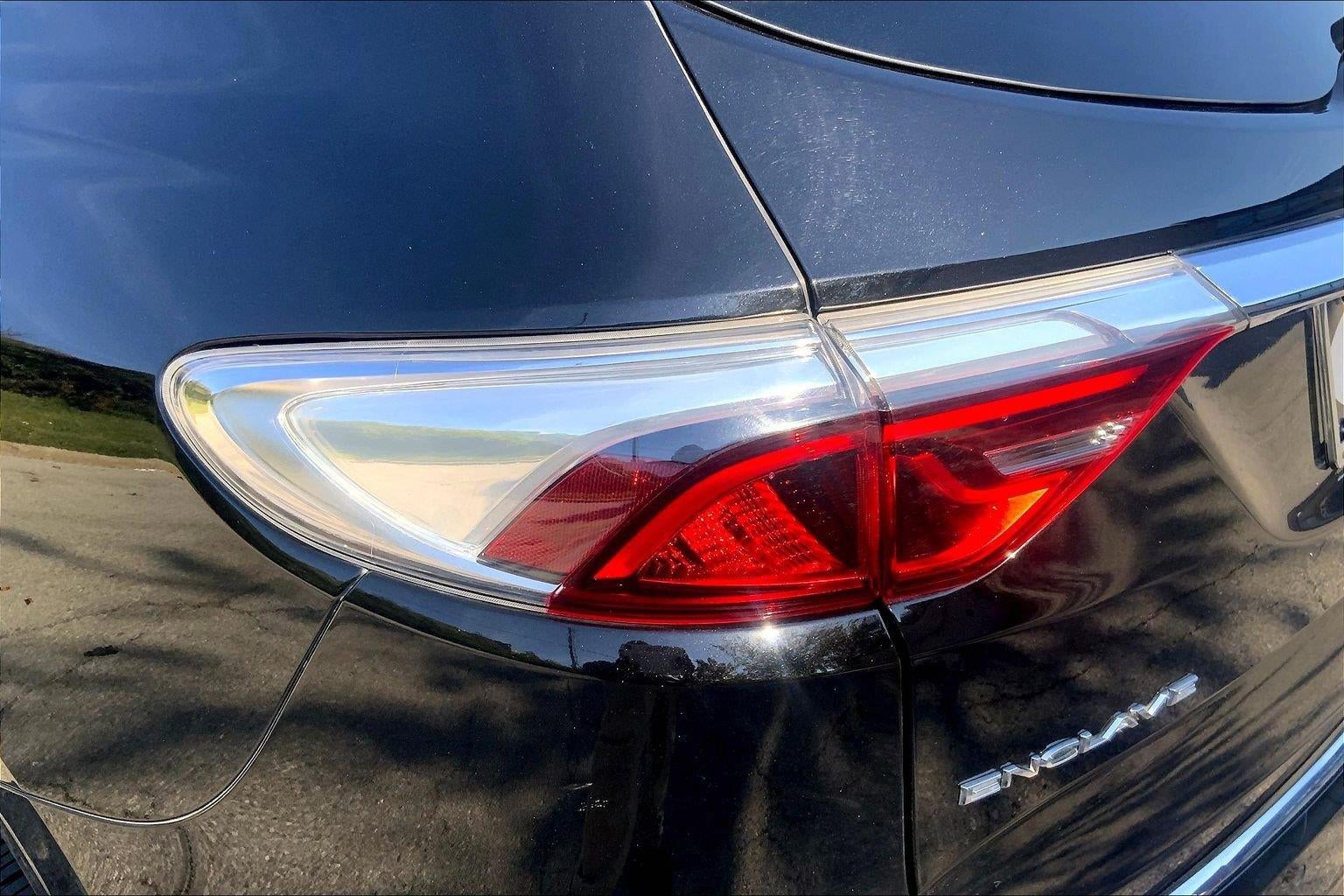 2022 Buick Enclave Essence