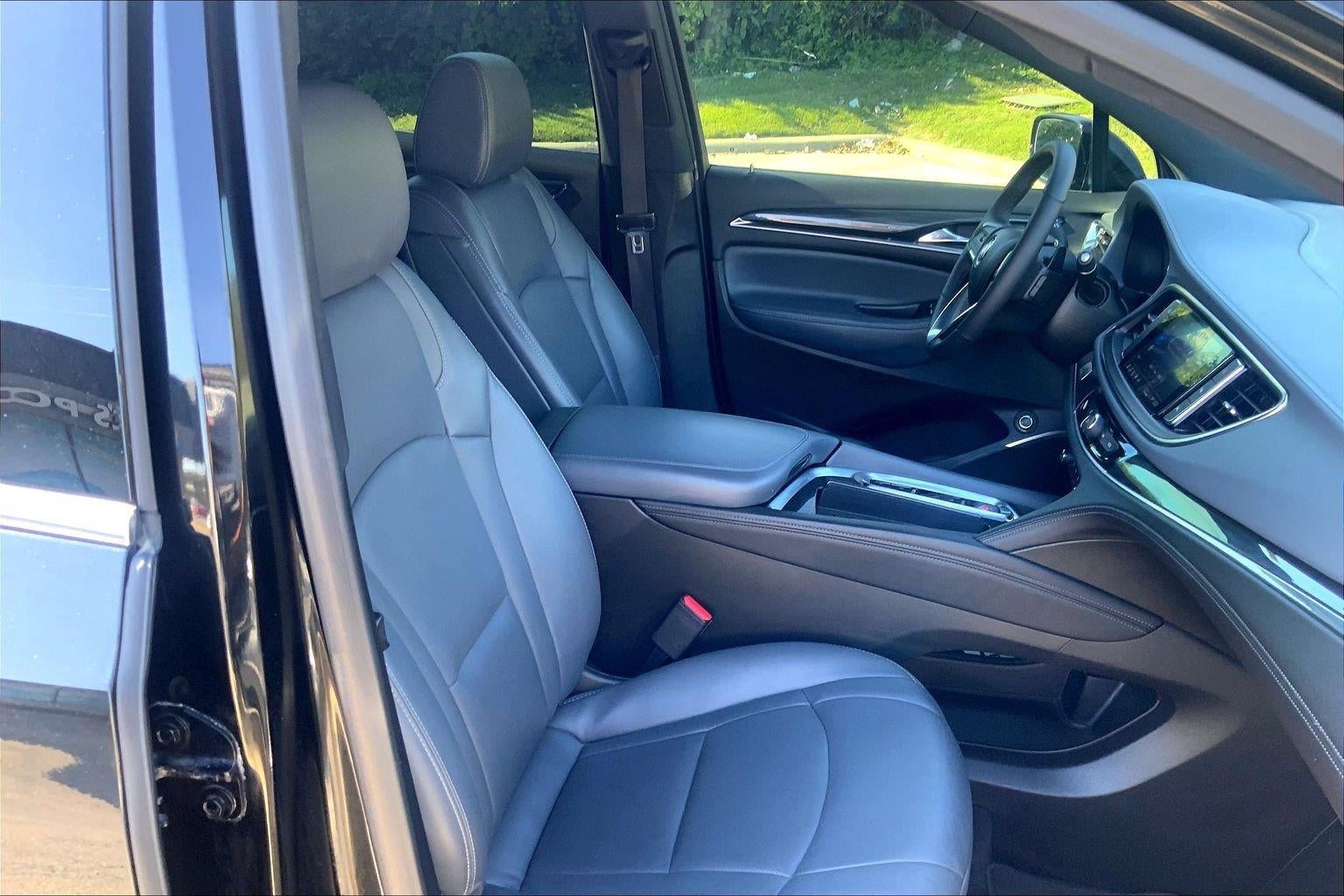 2022 Buick Enclave Essence