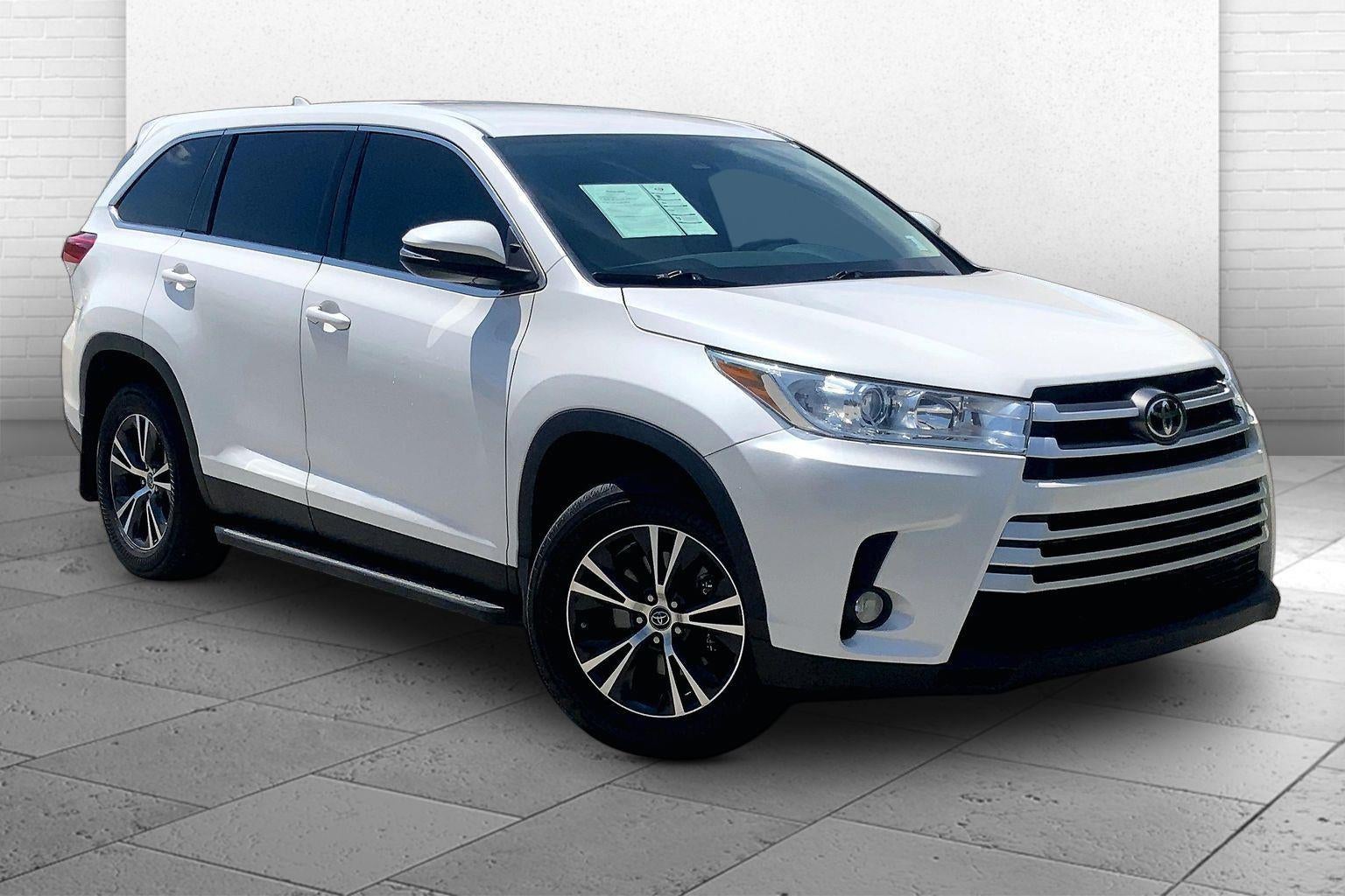 2019 Toyota Highlander LE