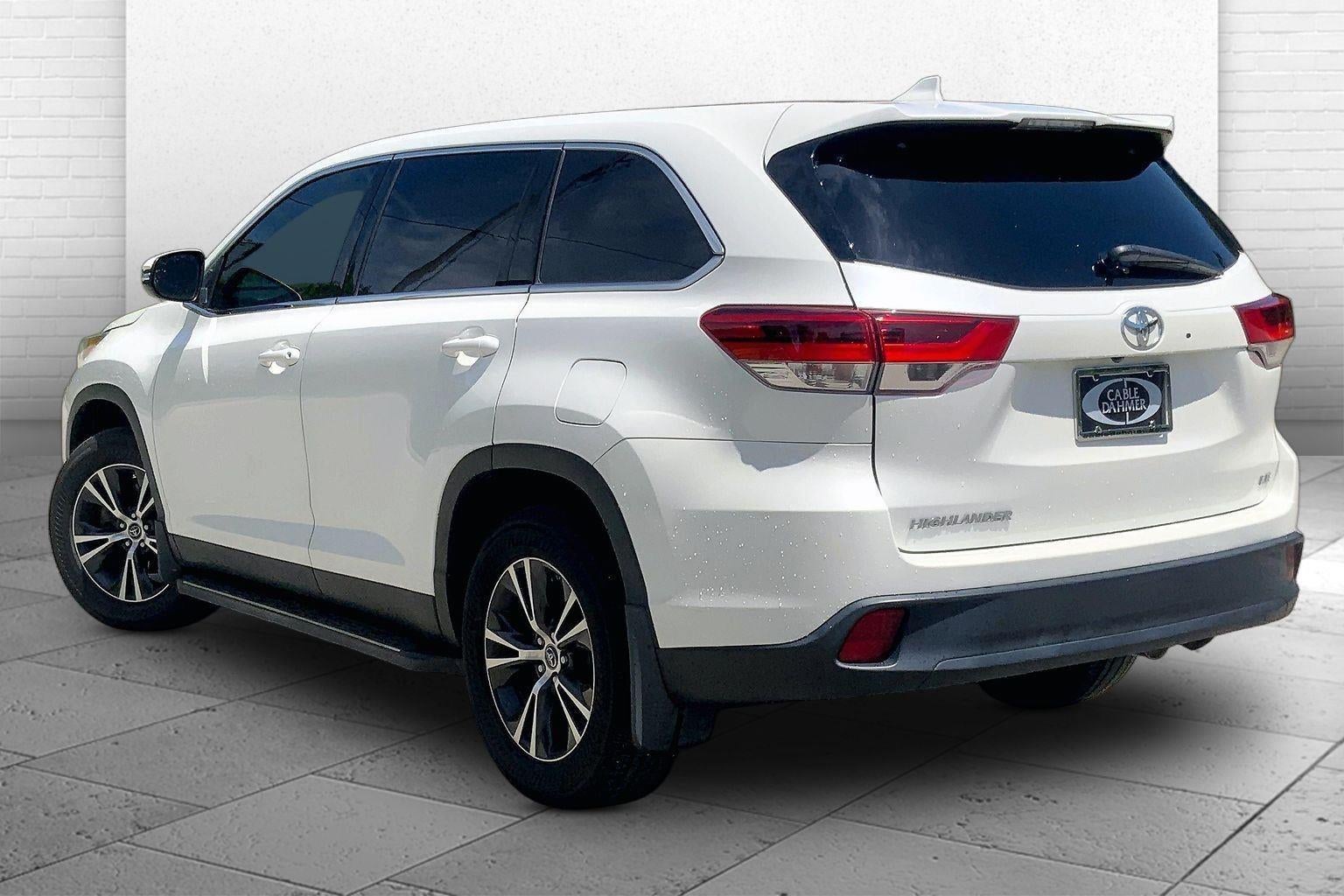 2019 Toyota Highlander LE