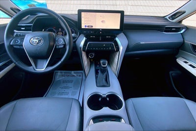 2023 Toyota Venza LE