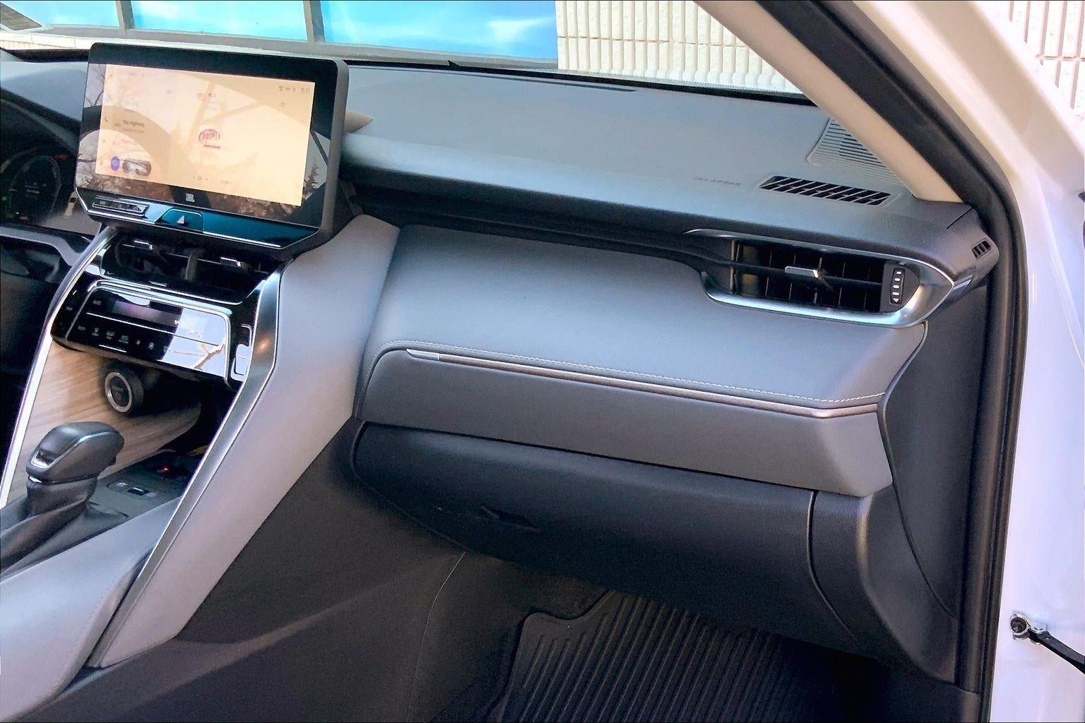 2023 Toyota Venza LE