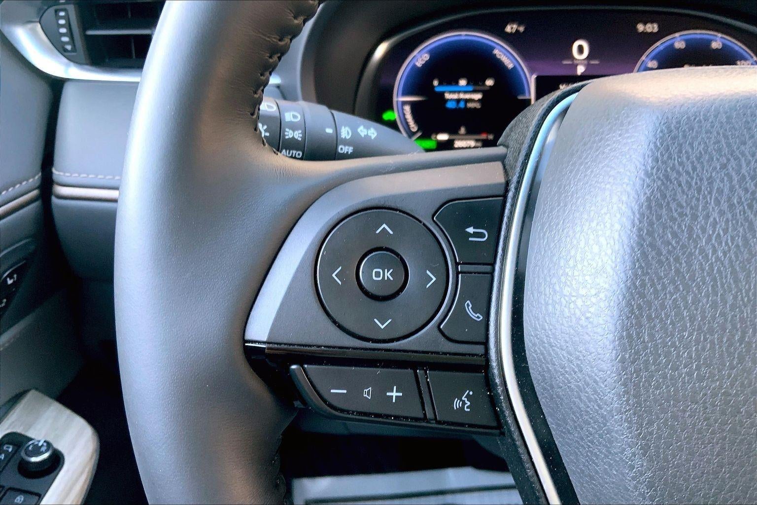 2023 Toyota Venza LE