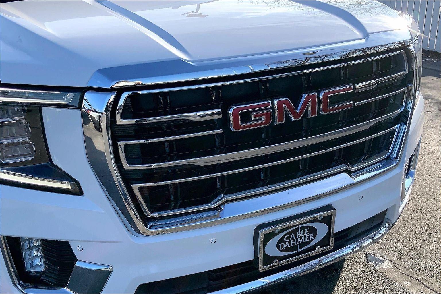 2023 GMC Yukon SLT
