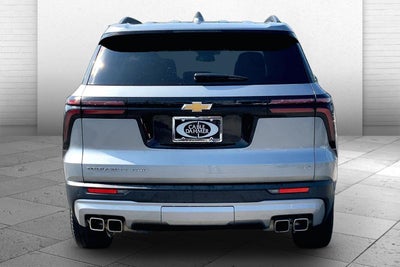 2024 Chevrolet Traverse LT
