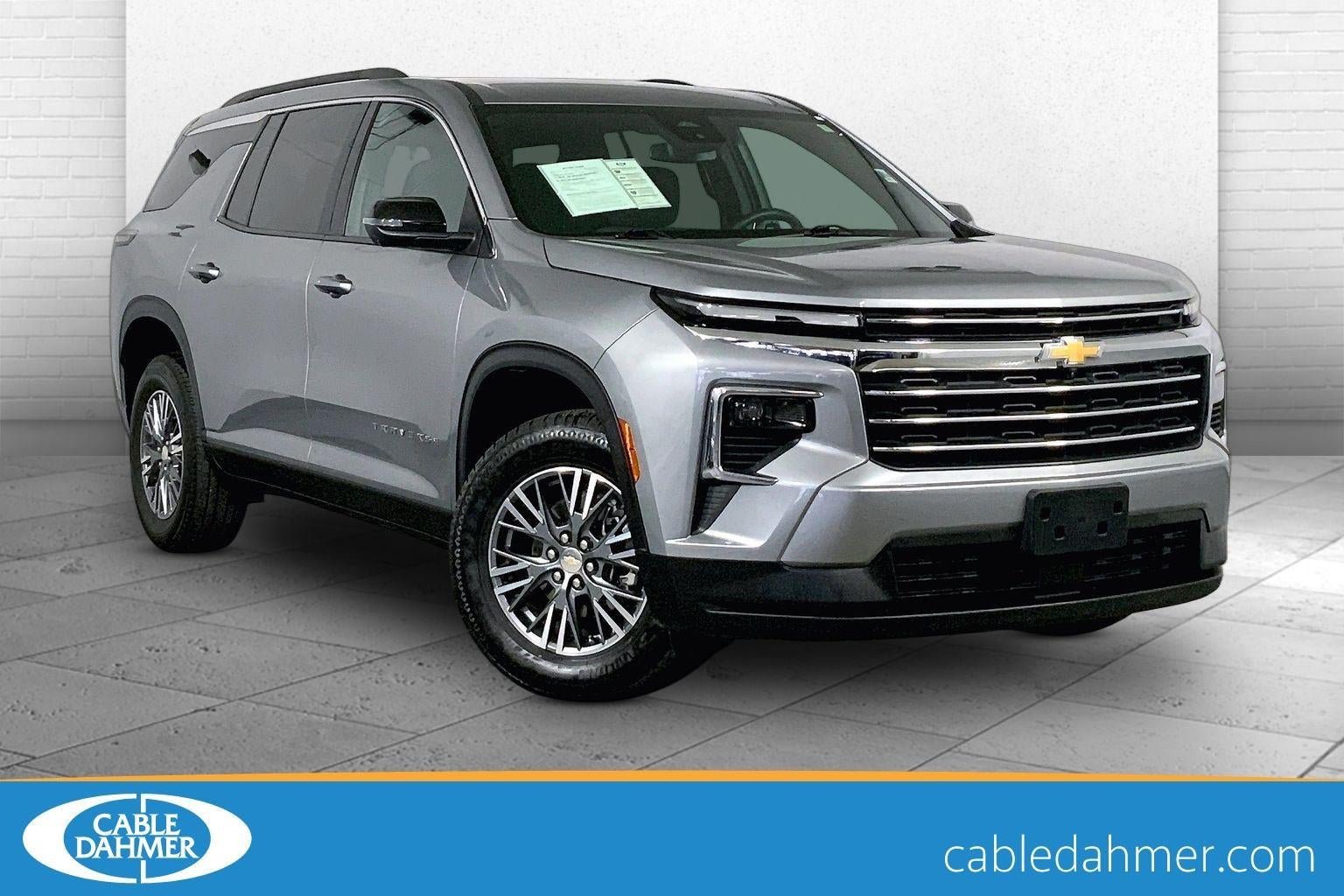 2024 Chevrolet Traverse LT