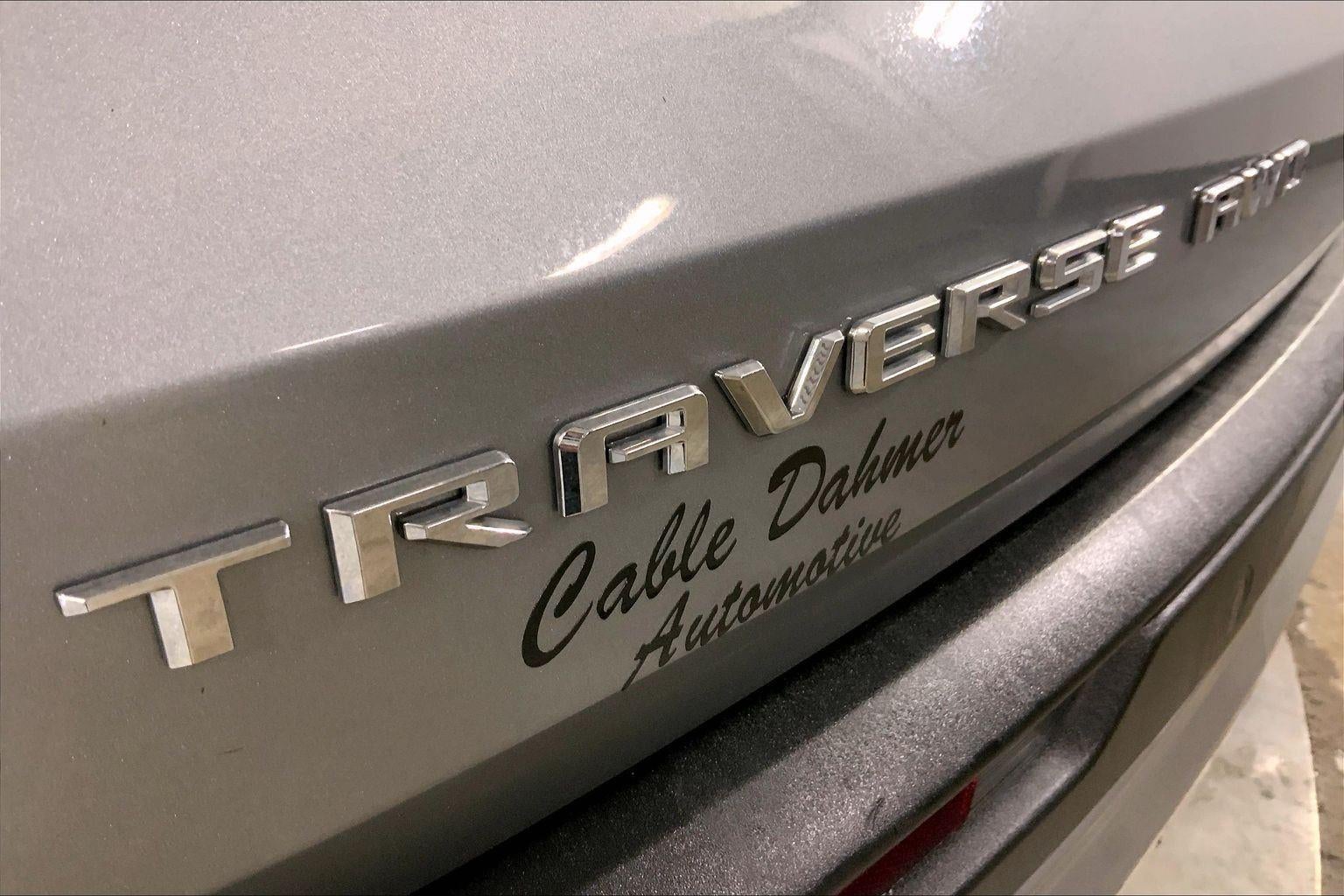 2024 Chevrolet Traverse LT