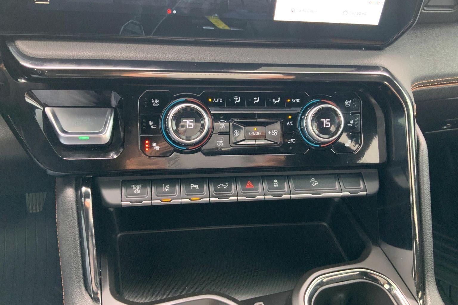 2024 GMC Sierra 2500 HD AT4