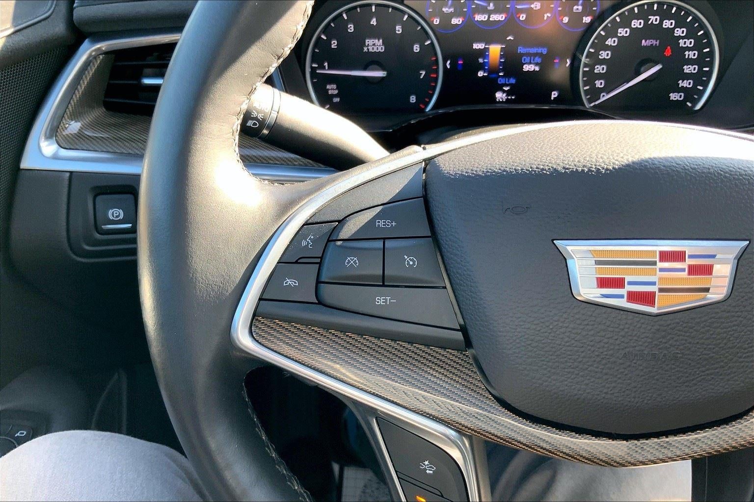 2017 Cadillac XT5 Platinum AWD