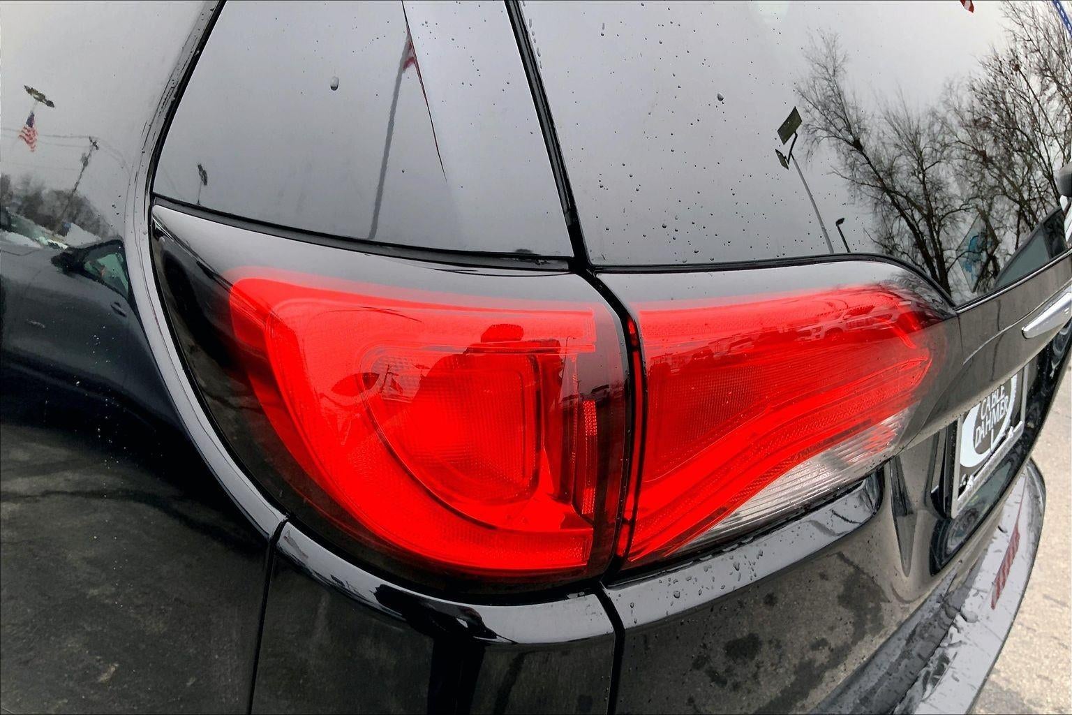 2024 Chrysler Voyager LX