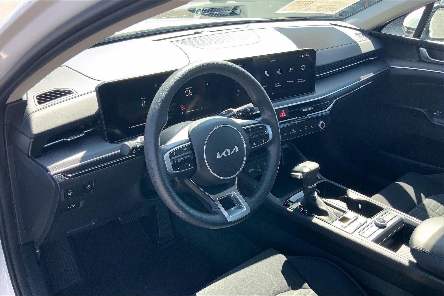 2025 Kia K5 LXS