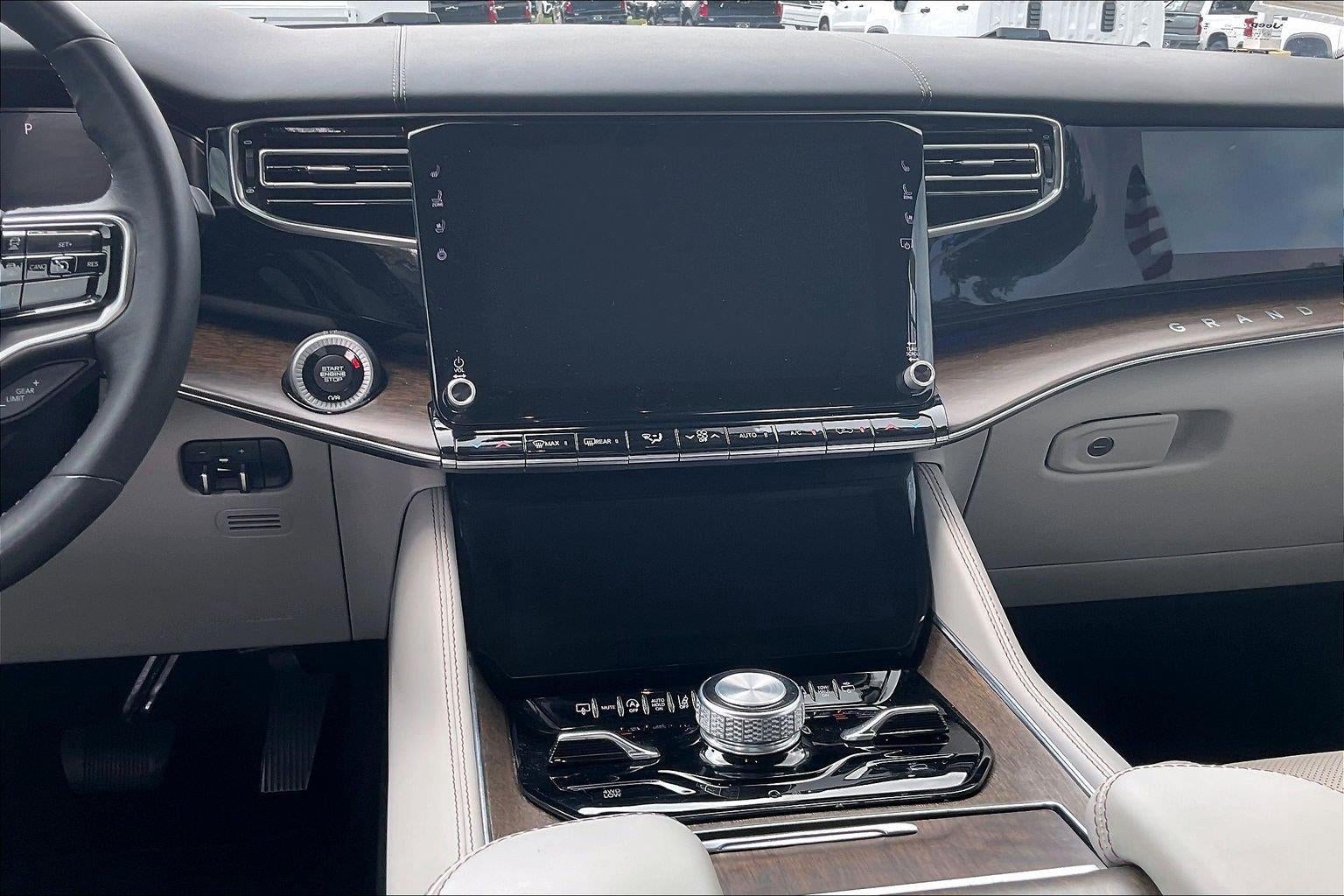 2023 Jeep Grand Wagoneer L 4DR 4WD