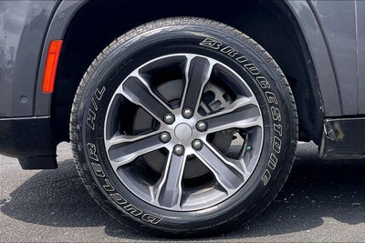 2023 Jeep Grand Wagoneer L 4DR 4WD