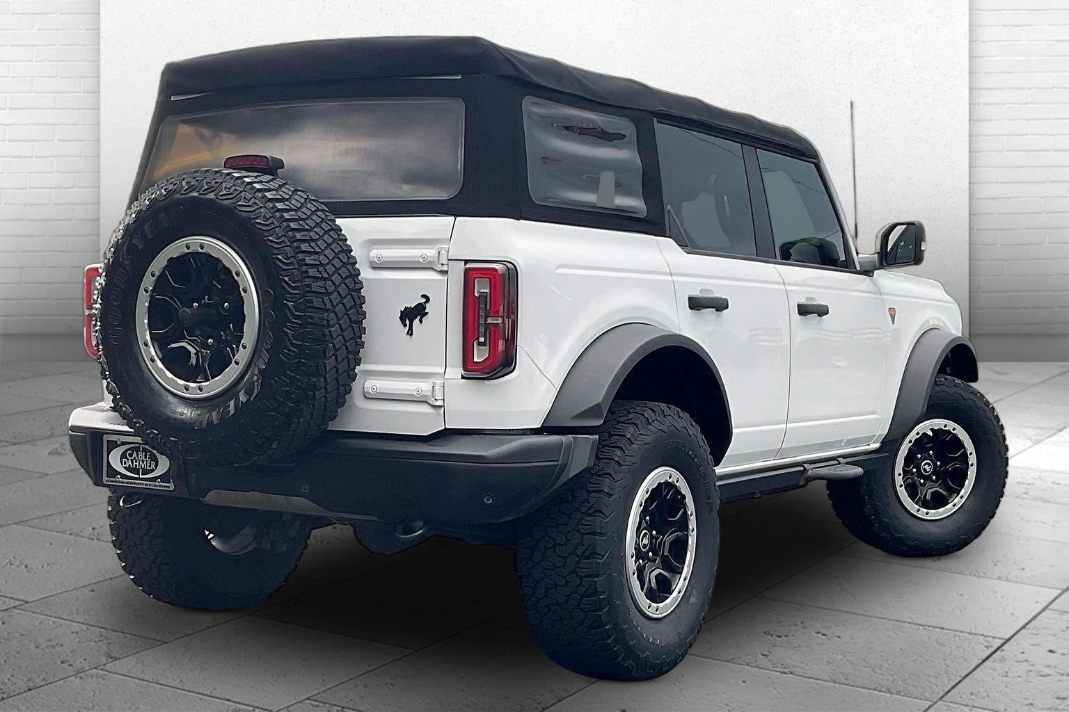 2021 Ford Bronco Base