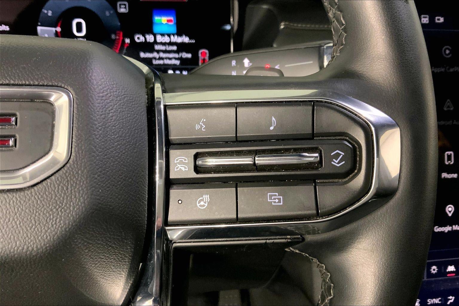 2024 GMC Acadia Elevation