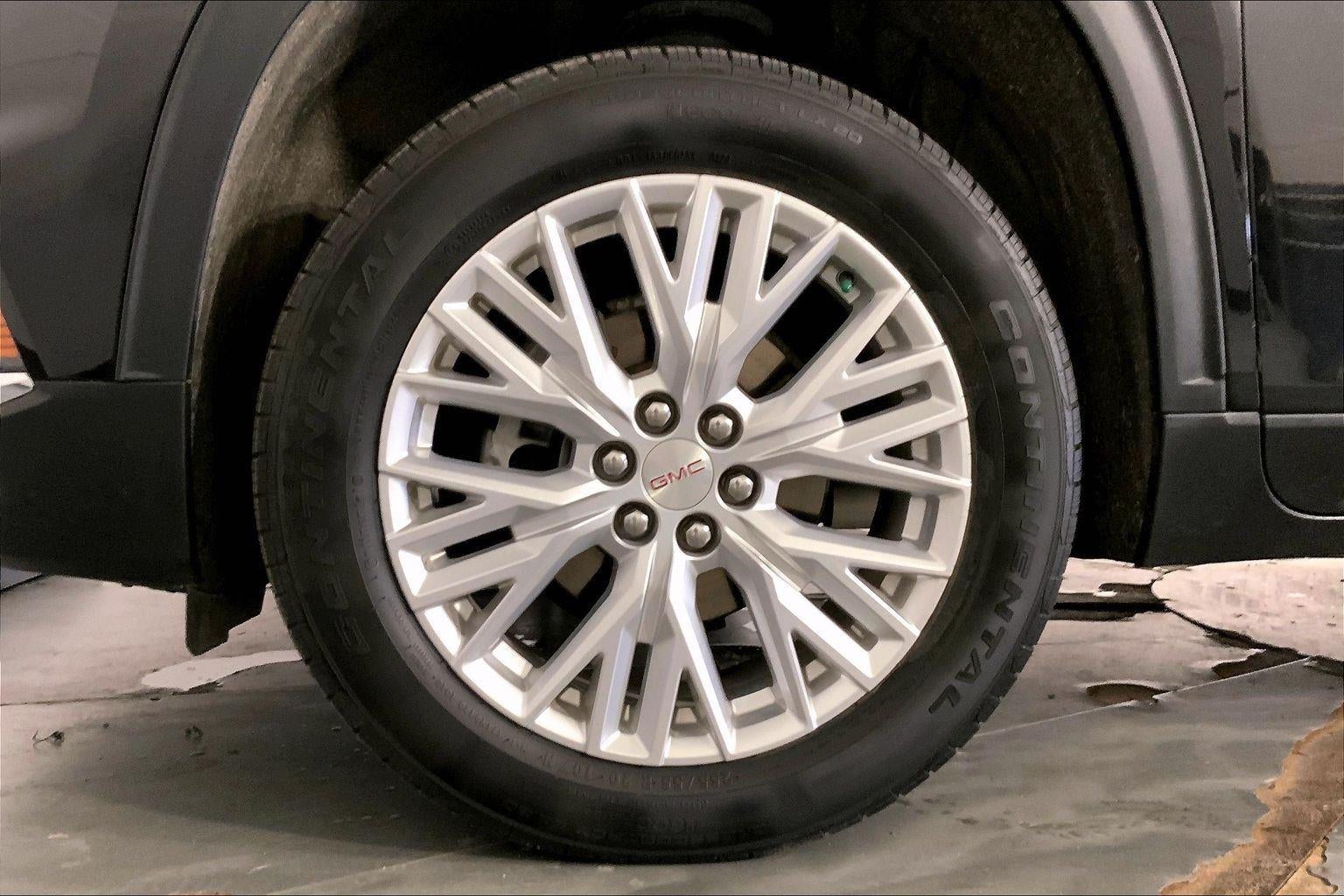 2024 GMC Acadia Elevation