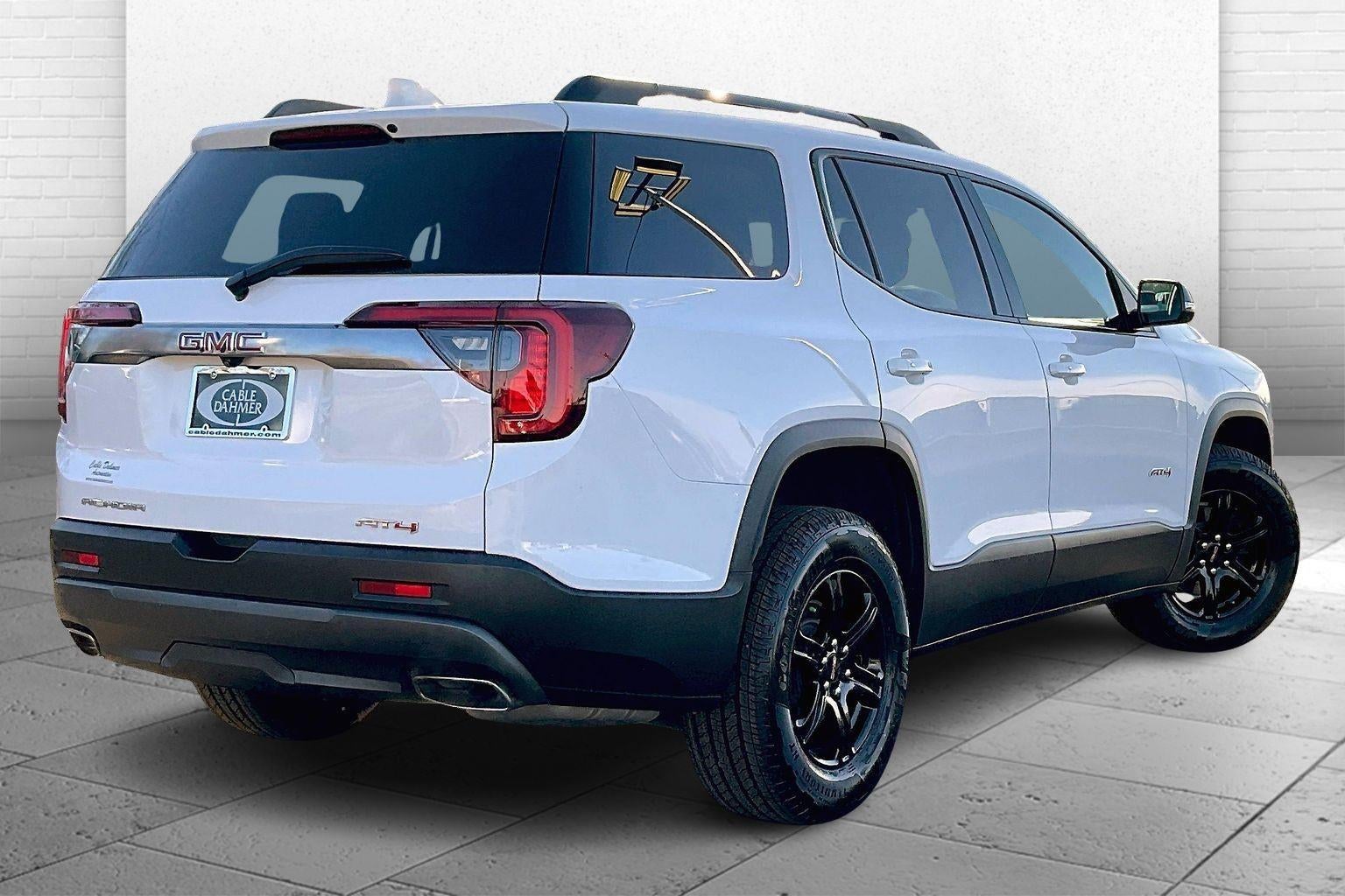 2023 GMC Acadia AT4