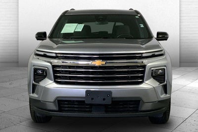 2024 Chevrolet Traverse LT