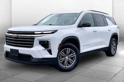 2024 Chevrolet Traverse LT