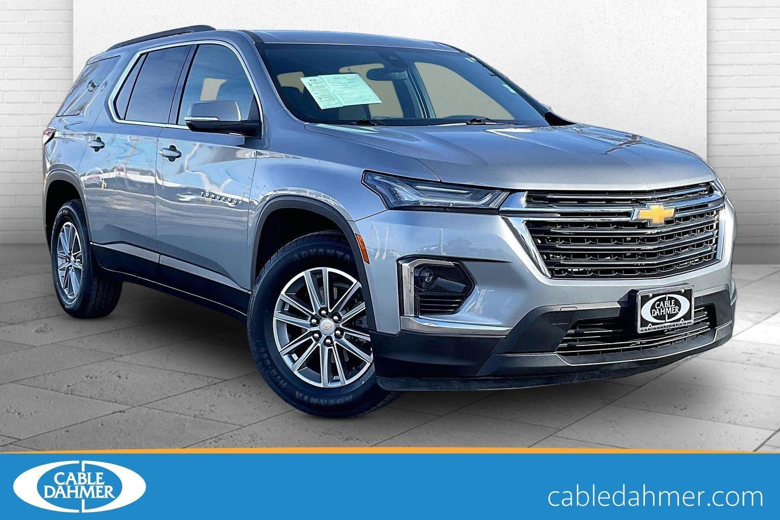 2023 Chevrolet Traverse LT Cloth