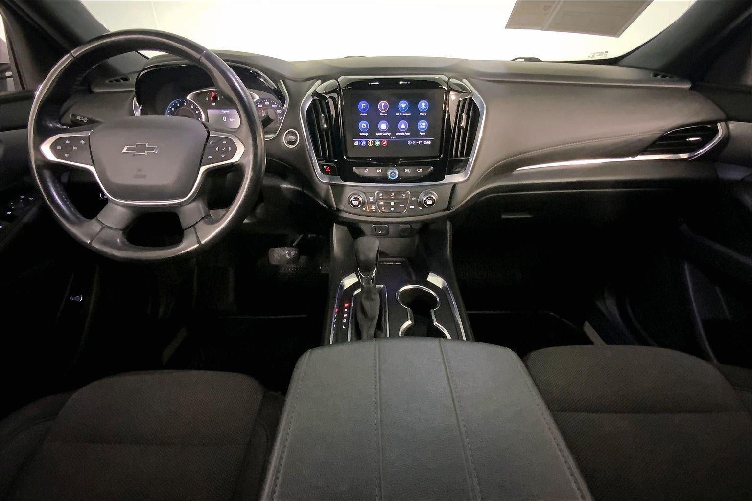 2022 Chevrolet Traverse LT Cloth