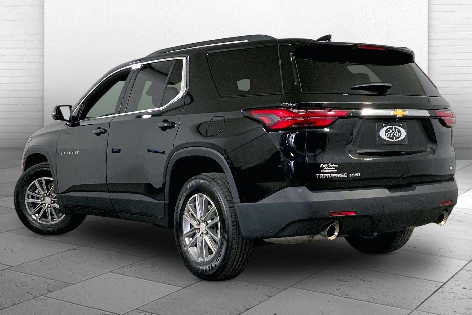 2023 Chevrolet Traverse LT Leather