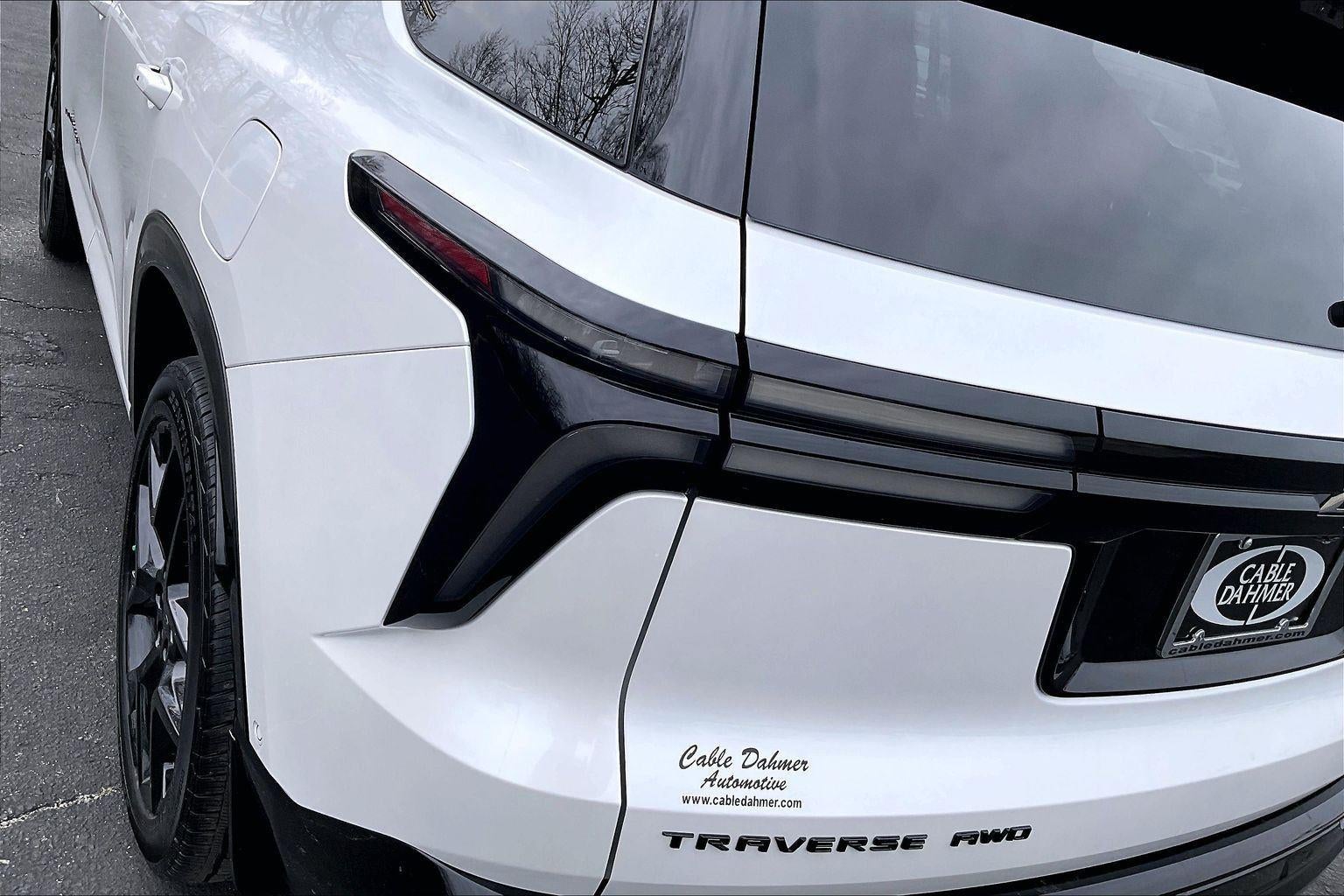 2025 Chevrolet Traverse RS