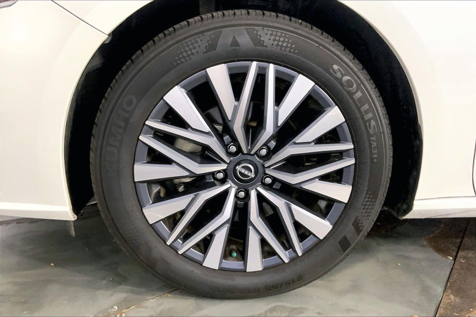 2025 Nissan Altima SV