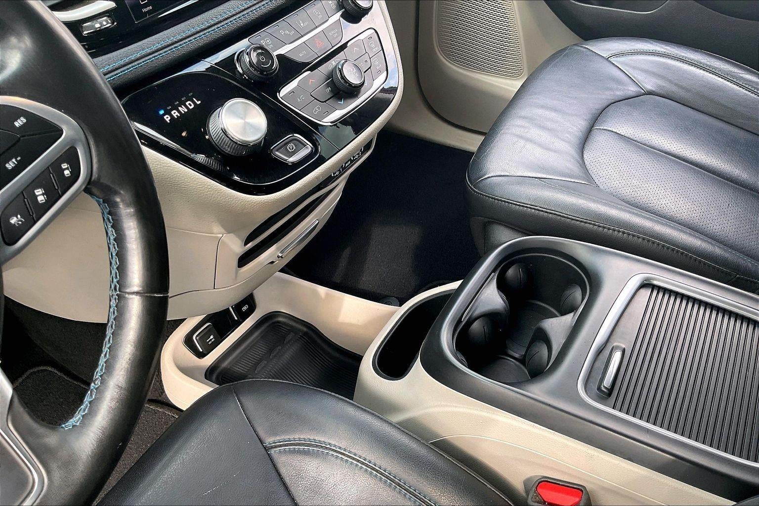 2021 Chrysler Pacifica Touring L