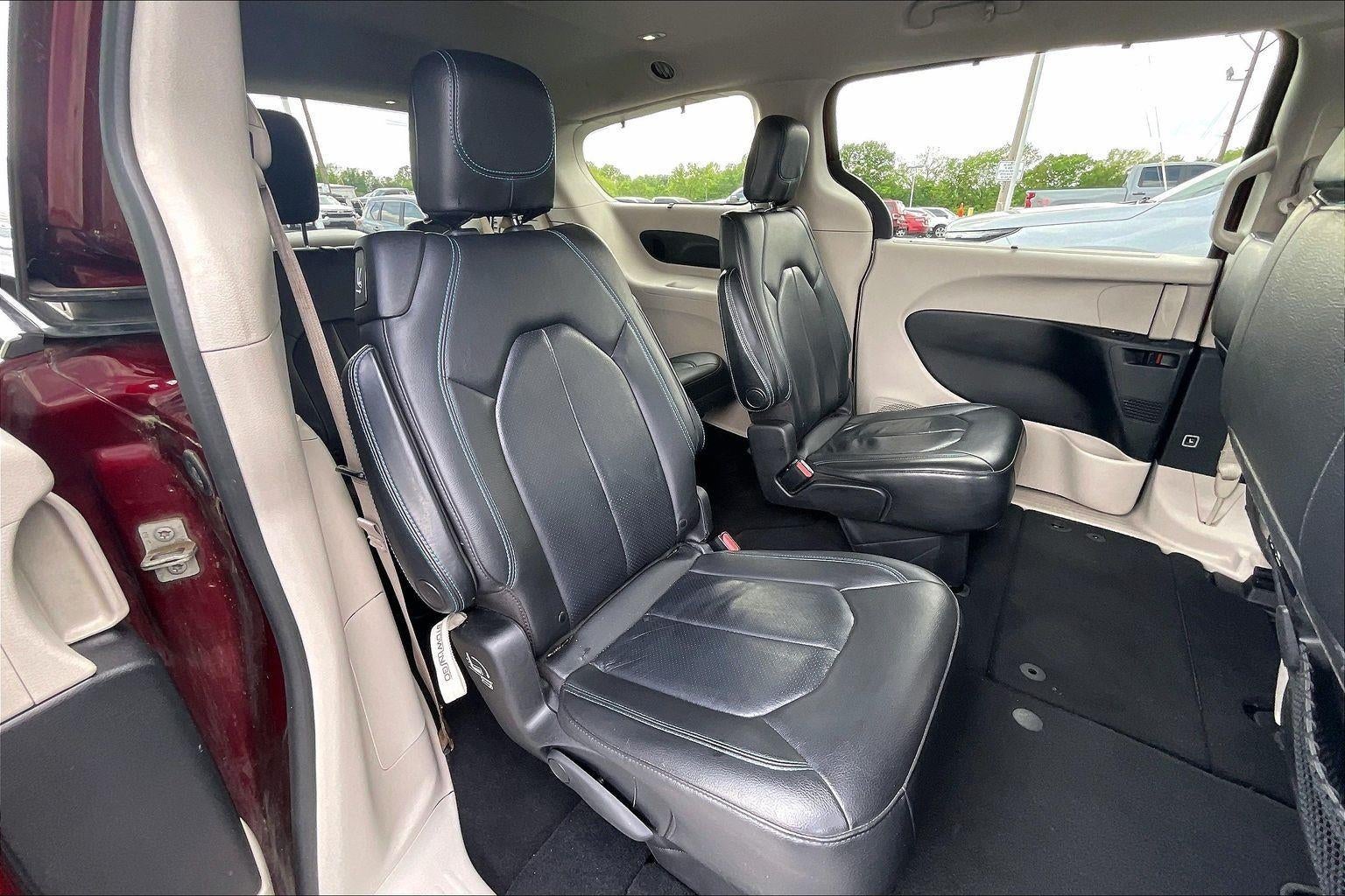 2021 Chrysler Pacifica Touring L