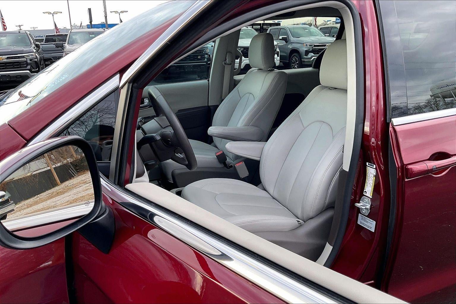 2017 Chrysler Pacifica Touring