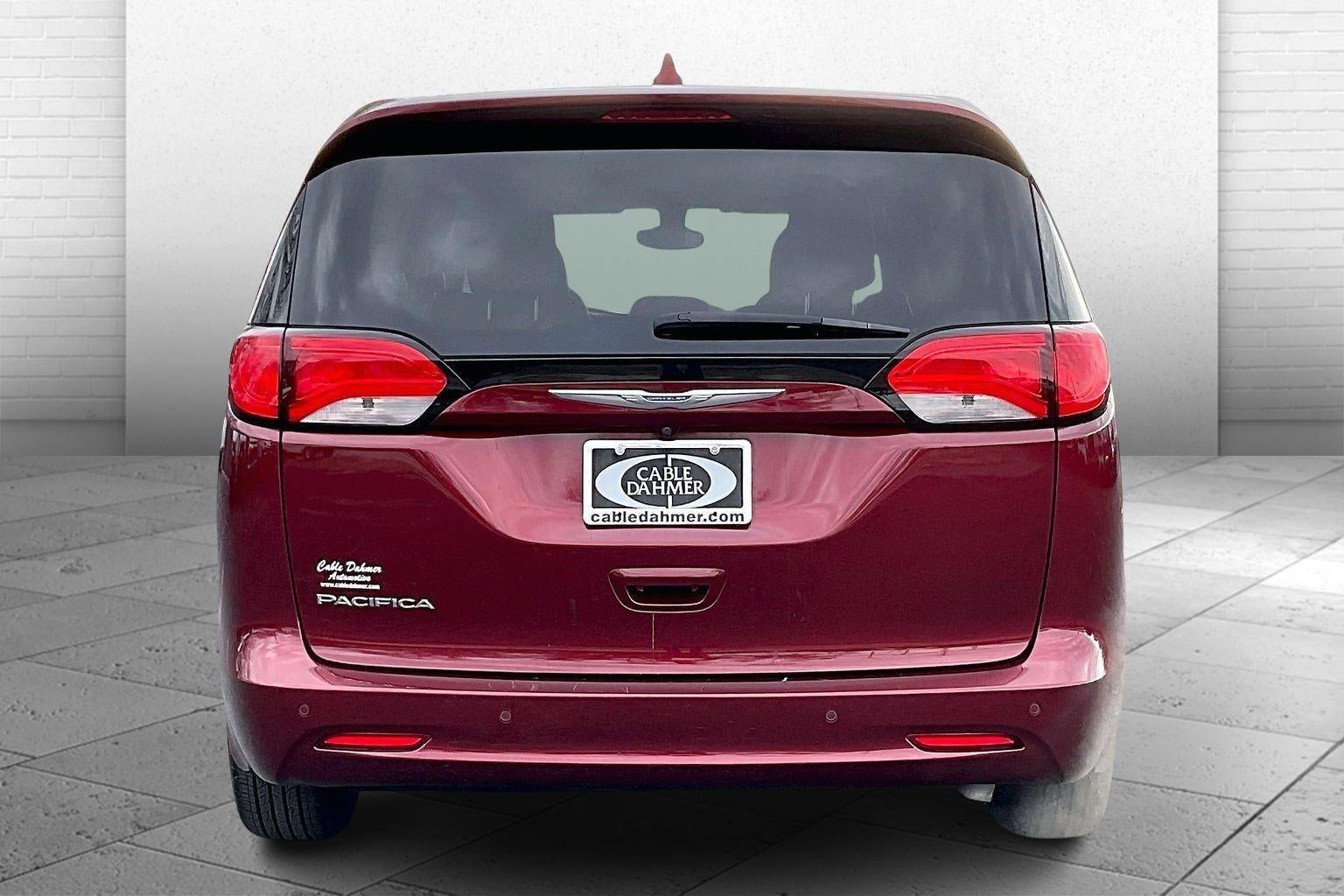 2017 Chrysler Pacifica Touring