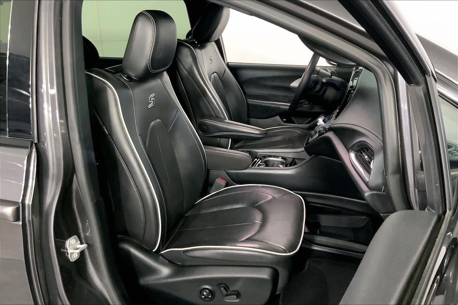 2022 Chrysler Pacifica Hybrid Limited