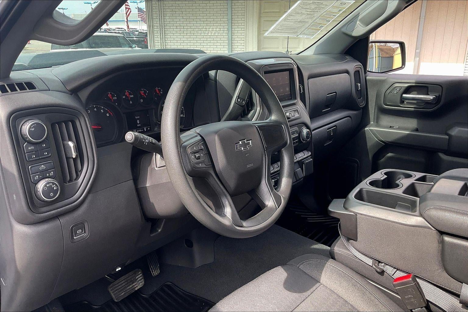 2023 Chevrolet Silverado 1500 Custom Trail Boss