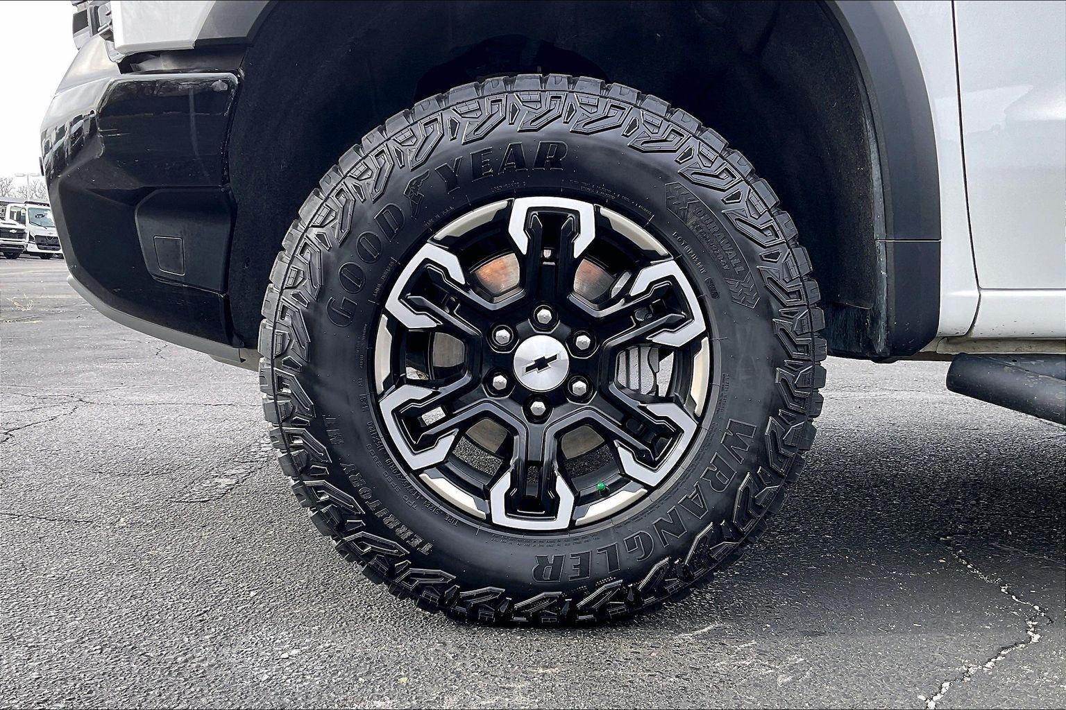 2025 Chevrolet Silverado 1500 ZR2