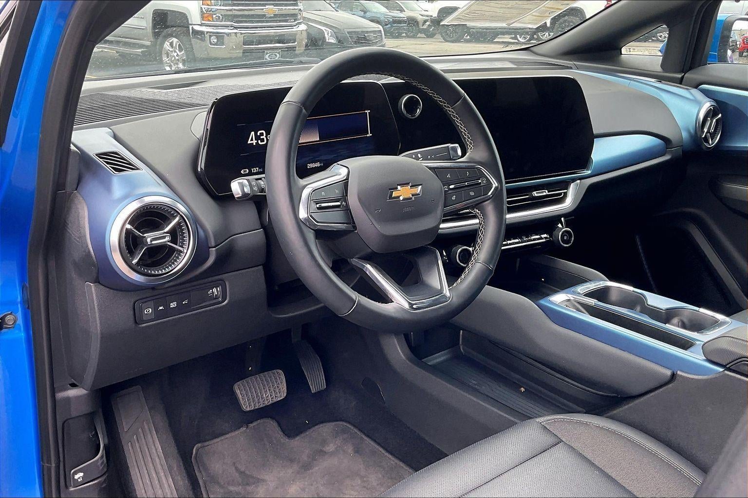 2025 Chevrolet Equinox EV LT