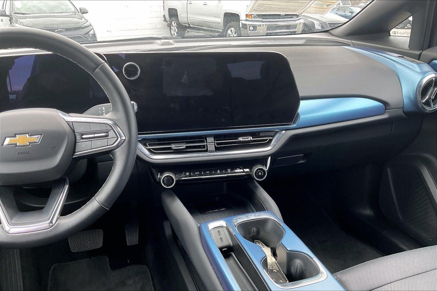 2025 Chevrolet Equinox EV LT