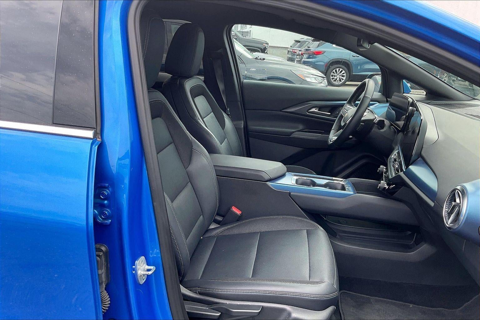 2025 Chevrolet Equinox EV LT