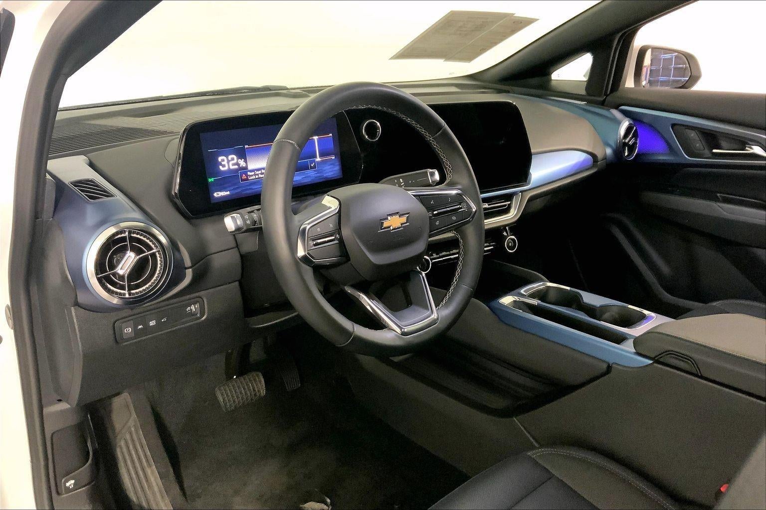 2025 Chevrolet Equinox EV LT