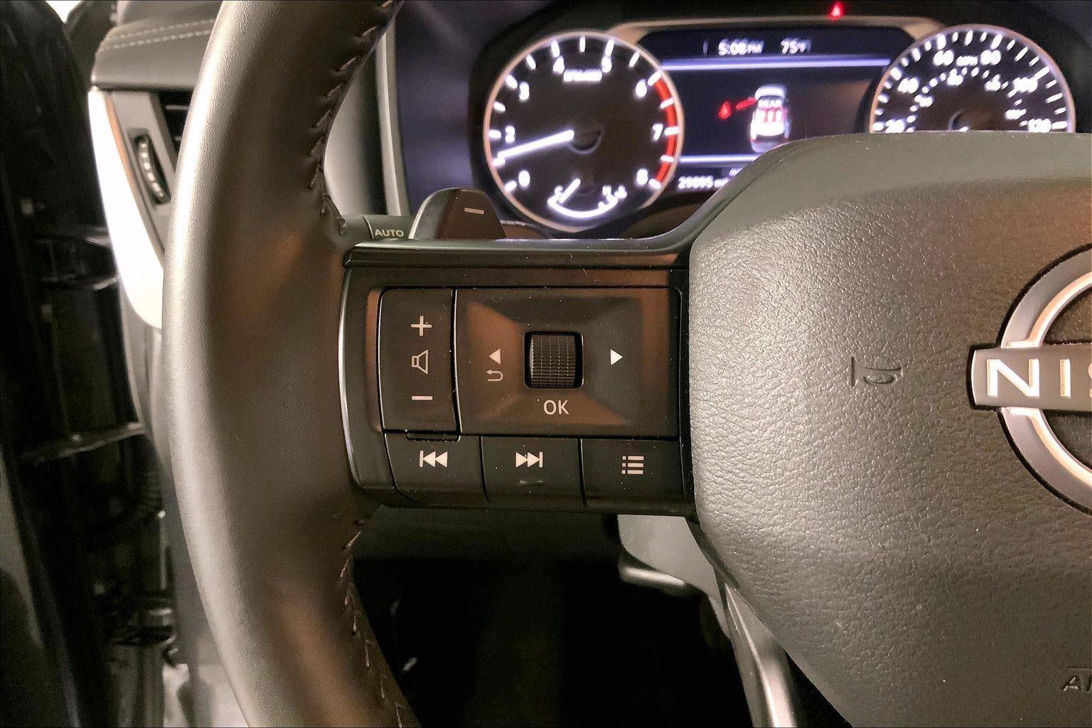2025 Nissan Rogue SV