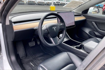 2020 Tesla Model 3 Standard Range Plus