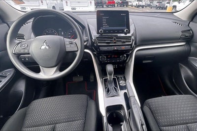 2024 Mitsubishi Eclipse Cross LE