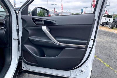 2024 Mitsubishi Eclipse Cross LE