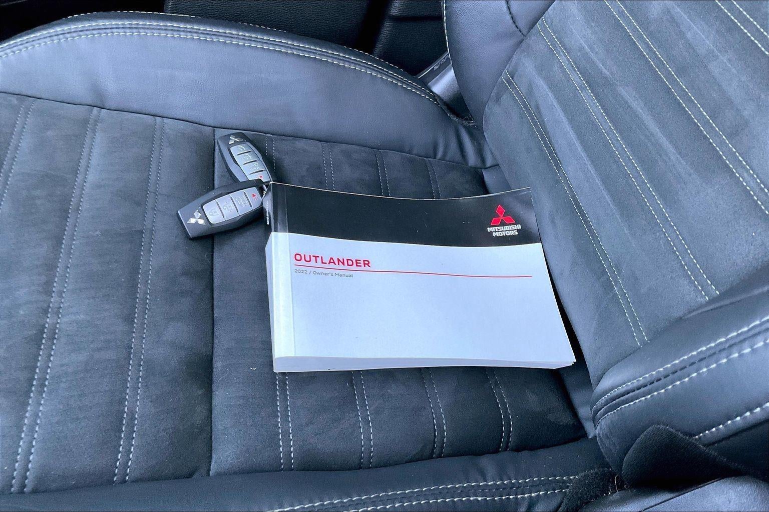 2022 Mitsubishi Outlander SE