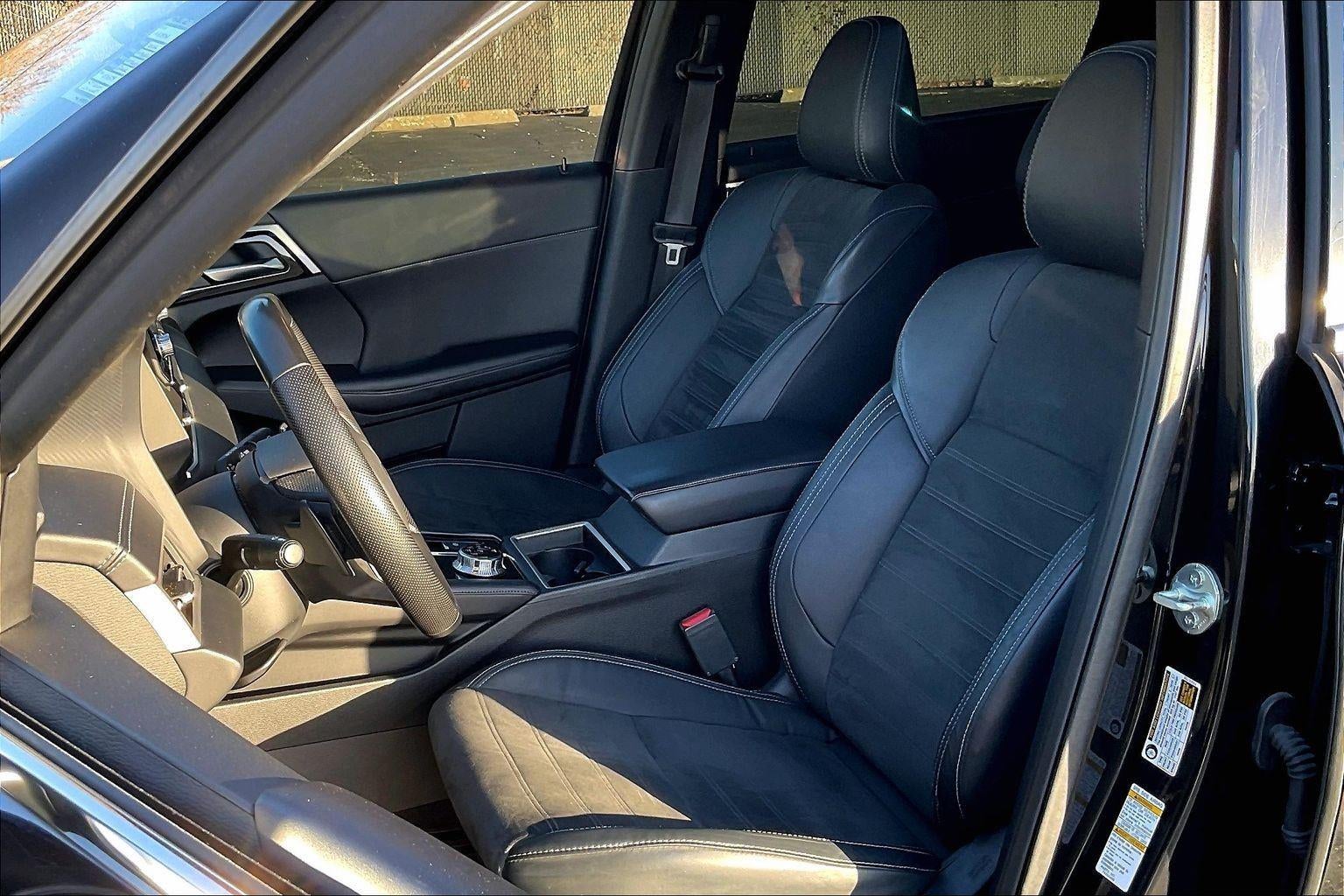 2022 Mitsubishi Outlander SE