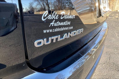 2022 Mitsubishi Outlander SE