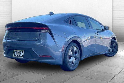 2025 Toyota Prius LE