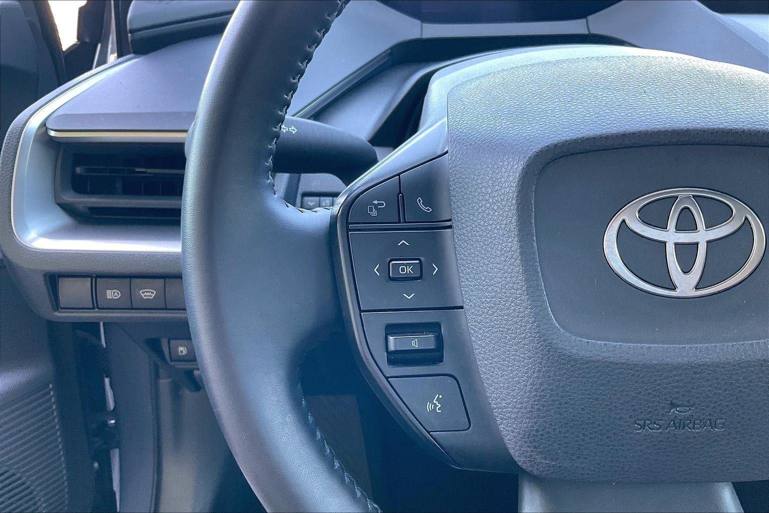 2025 Toyota Prius LE